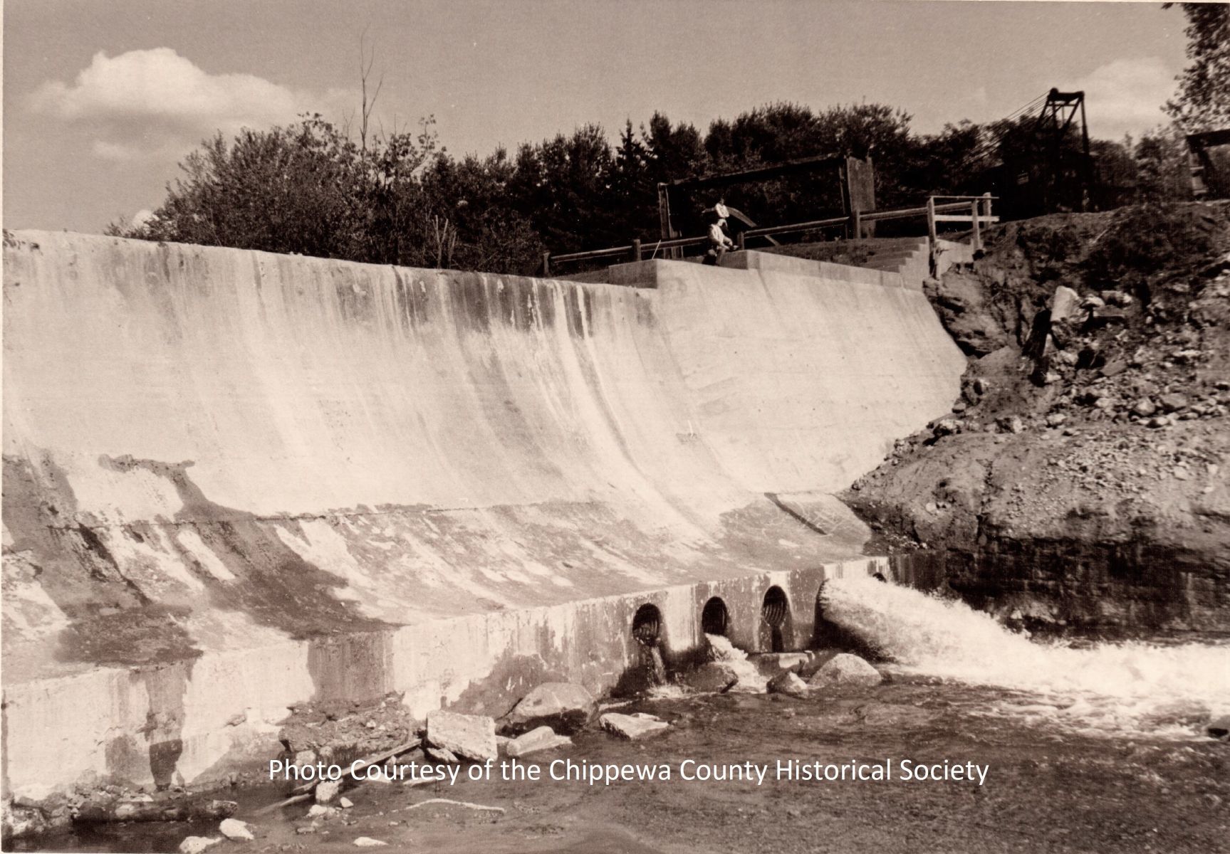 Glen Loch Dam